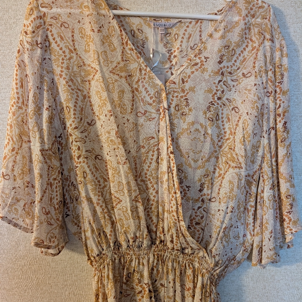 ESQUALO Floral V-Neck Top in Cream and Brown